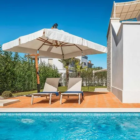 Jewel Villa *