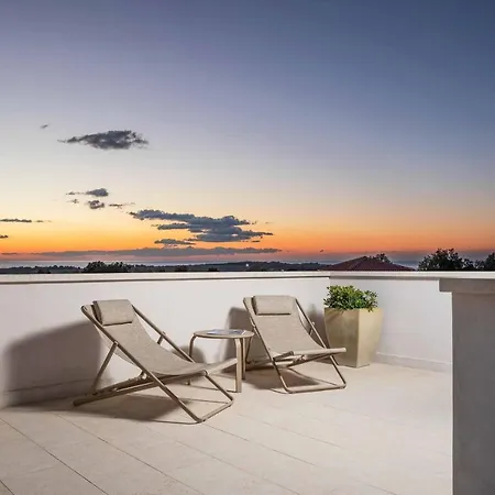 Villa Jewel